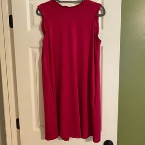 M pink dress
